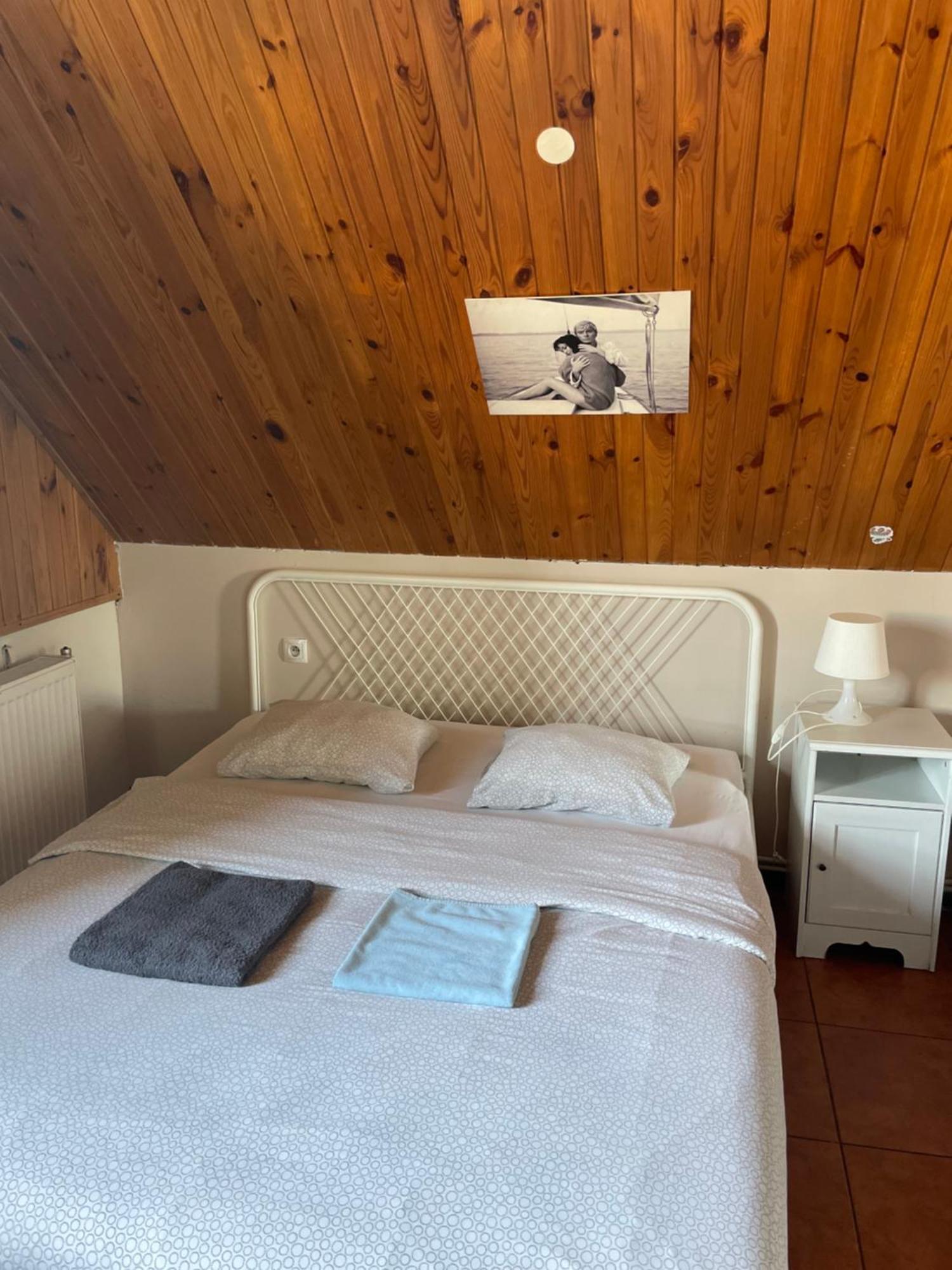 Kolysanka Private Rooms In Old Town Poznań Esterno foto