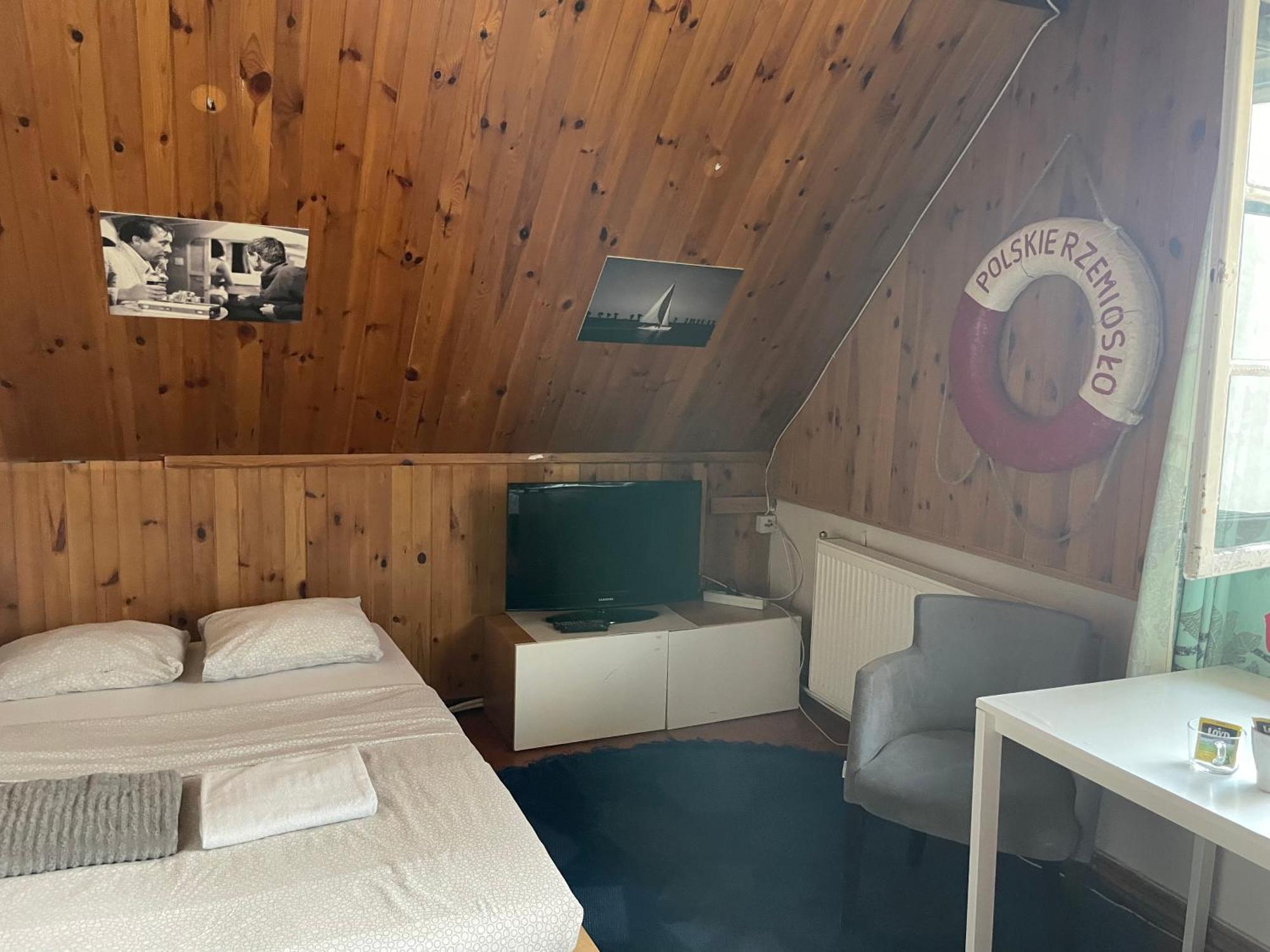 Kolysanka Private Rooms In Old Town Poznań Esterno foto