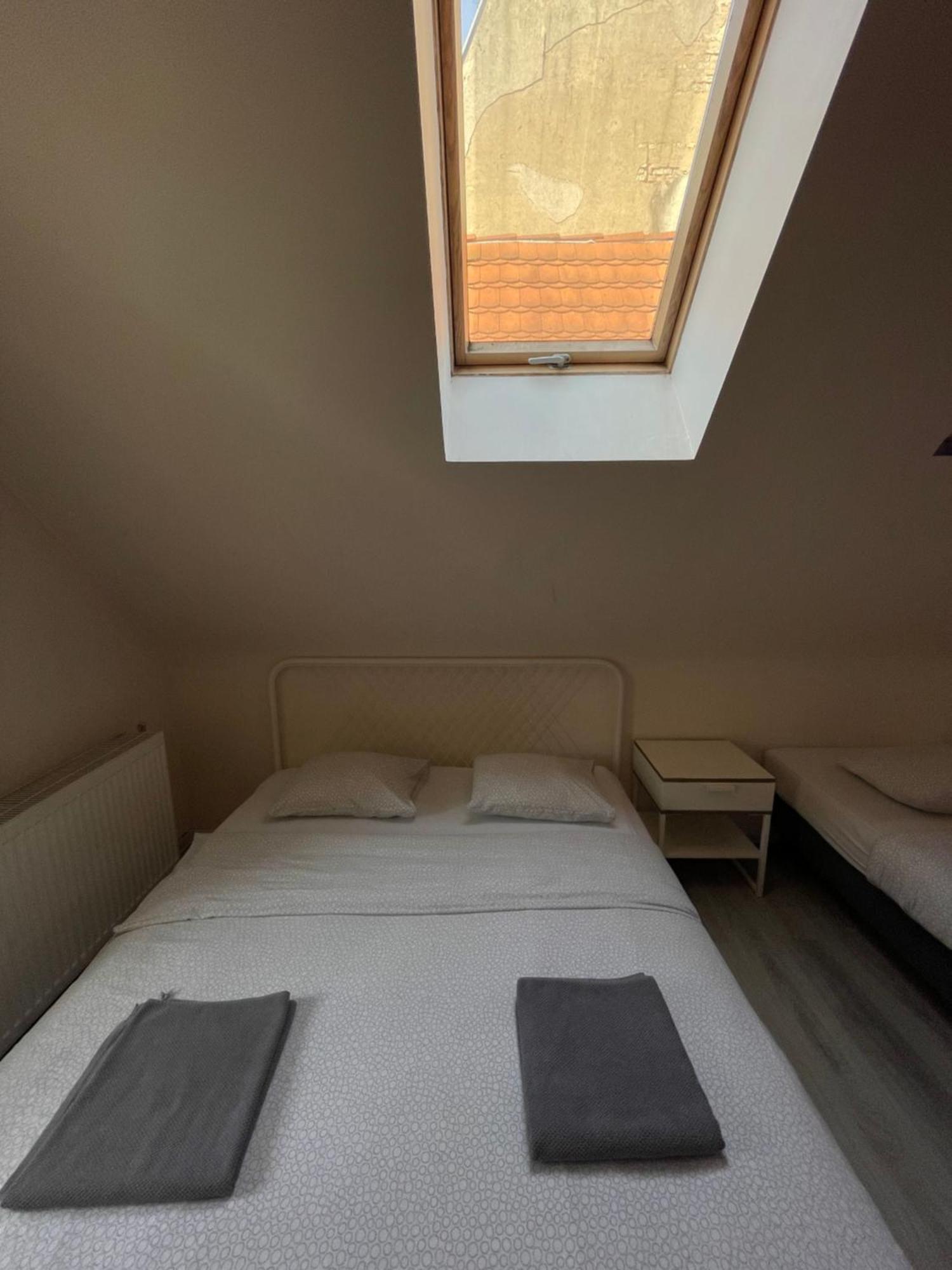 Kolysanka Private Rooms In Old Town Poznań Esterno foto